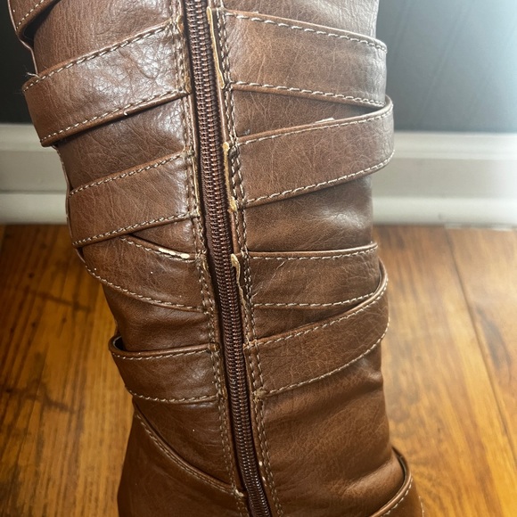 Women’s Fall Boots Buckle Strap Polyurethane size 9 brown heel - Picture 4 of 12